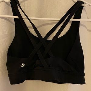 Lululemon sports bra size 6